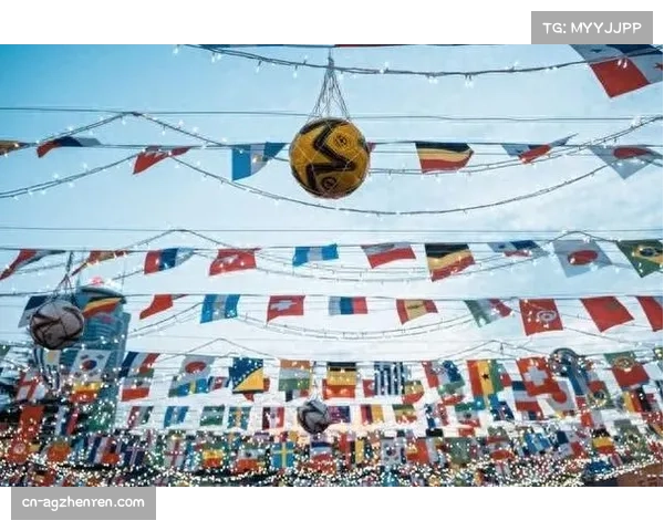 焕发激情与梦想2022卡塔尔世界杯官方海报热烈庆祝足球盛宴的到来